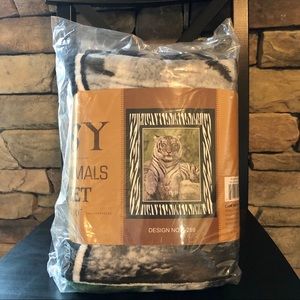 ❤️🐾White Tiger Plush Throw Blanket w/Trim High Quality